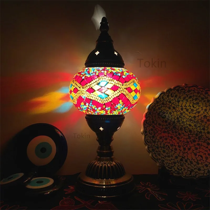 Vintage Table Lamp — Hotel, Living Room & Bedroom — view 2
