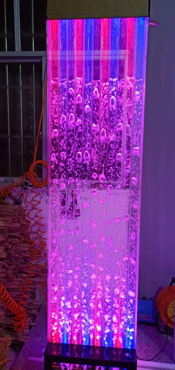 Bubble Water Feature Wall with Wine Rack — Hallway Screen — view 10