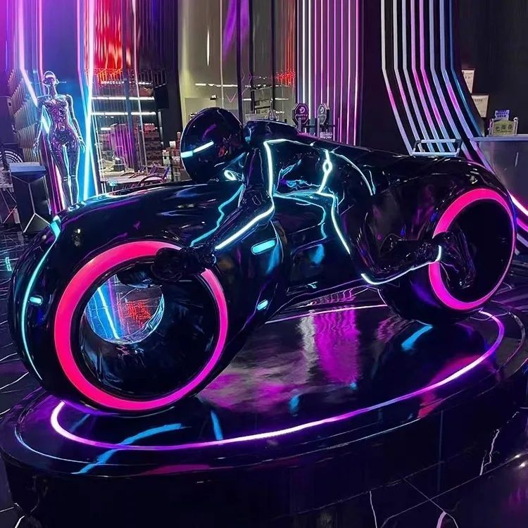 Resin Gaming-Room Sculpture Floor Lamp — E-Sports Interior — view 4